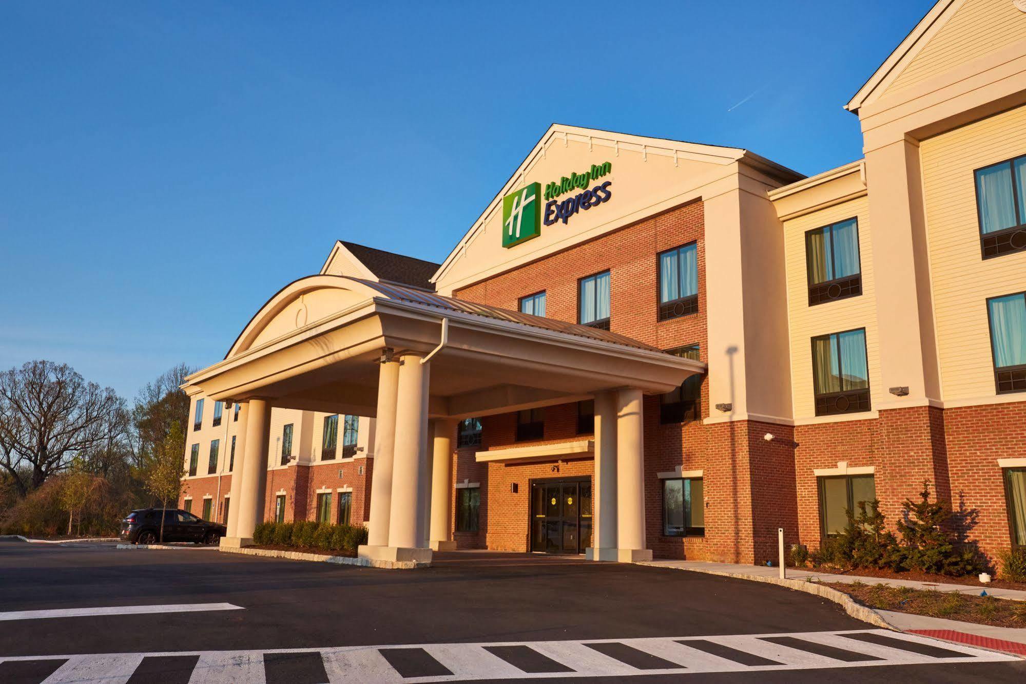 Holiday Inn Express Bordentown - Trenton South By Ihg Eksteriør billede