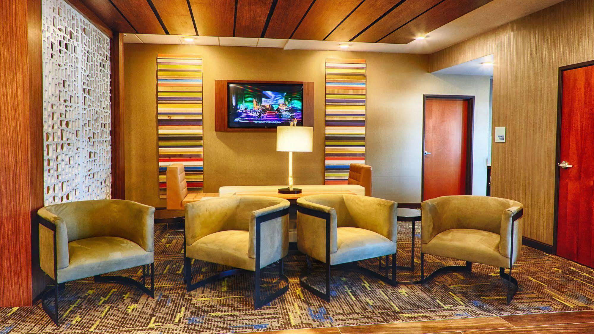 Holiday Inn Express Bordentown - Trenton South By Ihg Eksteriør billede